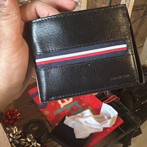 Tommy Hilfiger Black Wallet with Stripe Detail